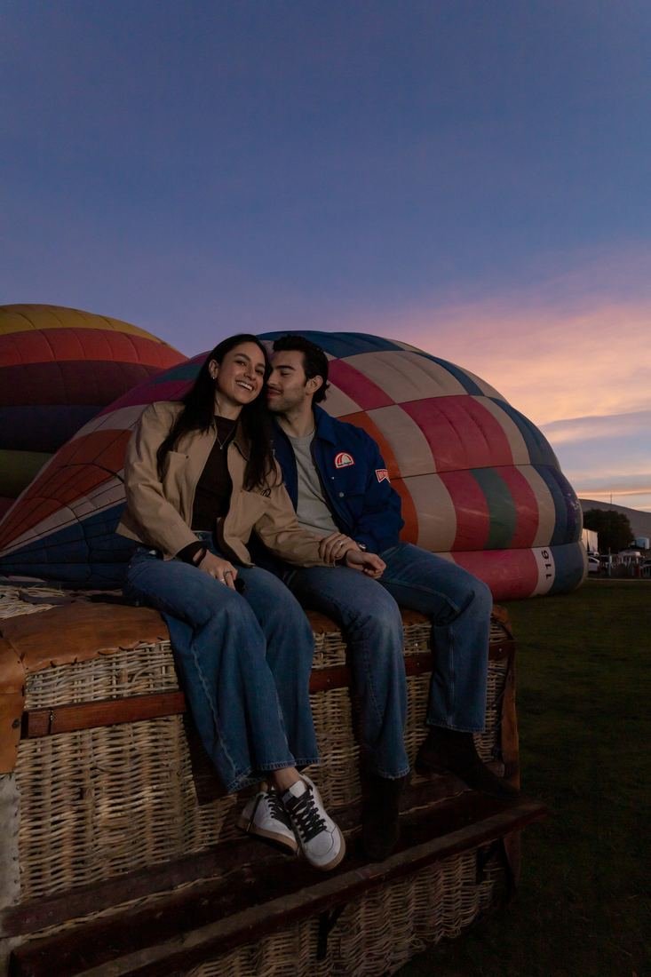 María y Lalo en un globo aerostático